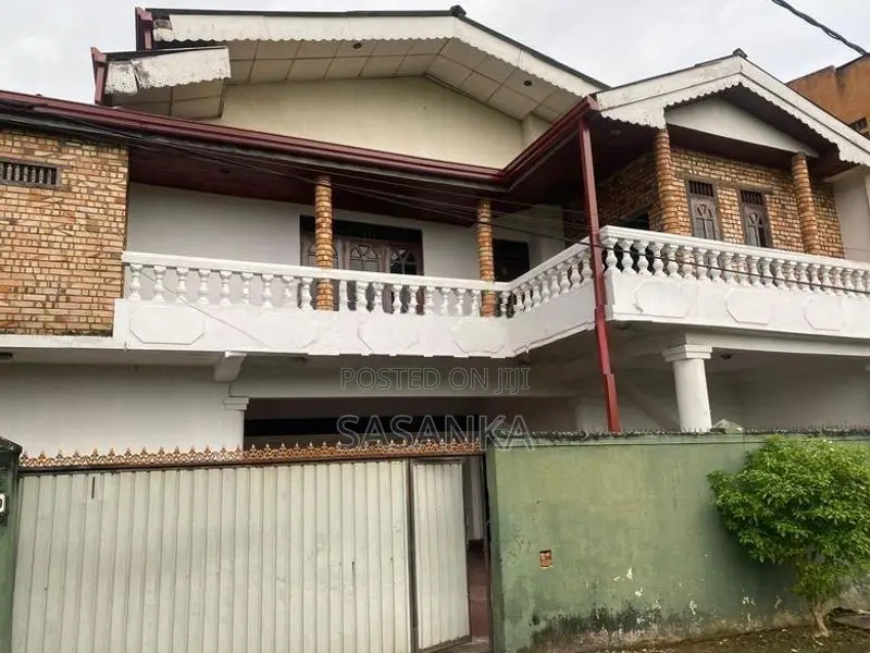 Peliyagoda Street Opposite Police Station House for Sale