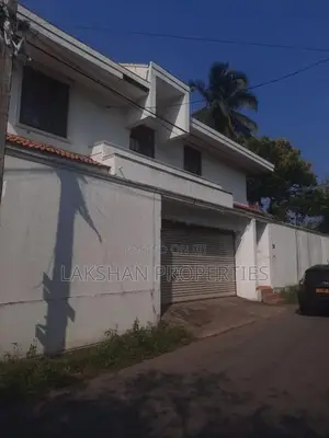 House For Sale In Boralesgamuwa Bellanvila