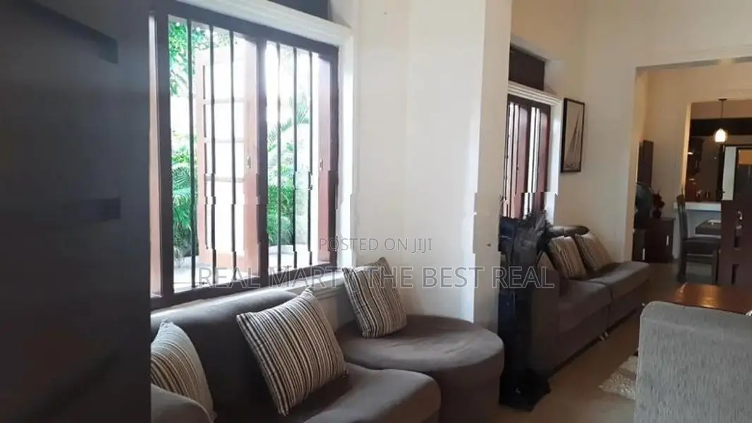 Mount Lavinia : 10BR Colonial Luxury Hotel for Sale at St. Ritas Road
