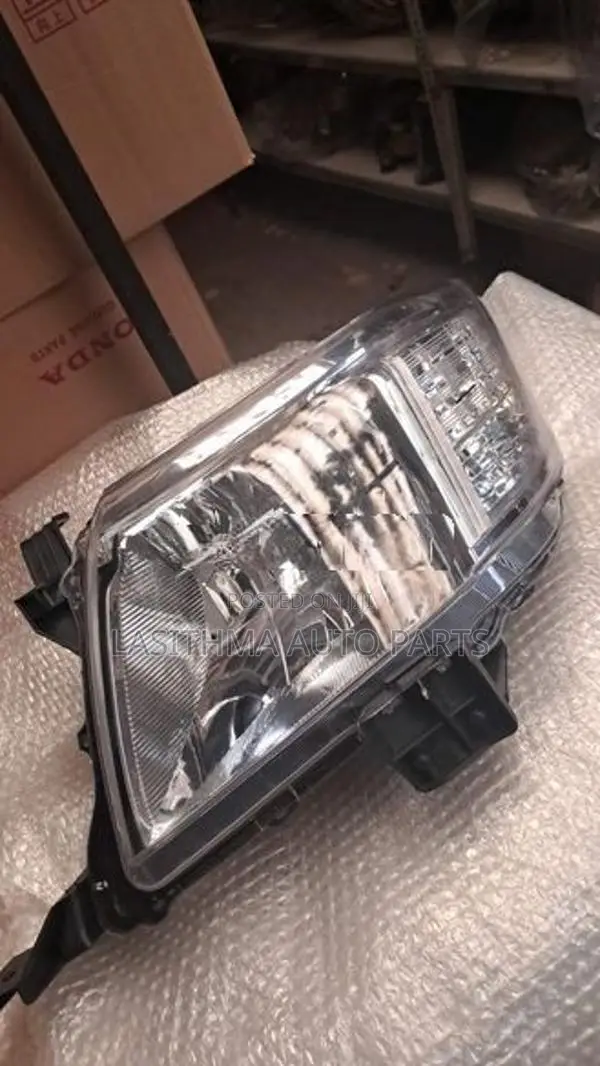 Hilux Champ Head Lamp