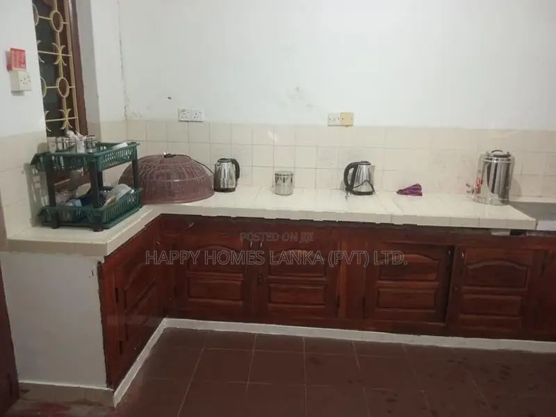 HHL1120 - House for Sale in Koddaimunai