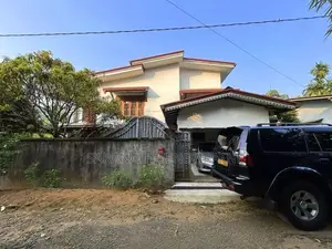 2 Storied House in Meepe - Homagama Only 600 meters to High-level Rd
