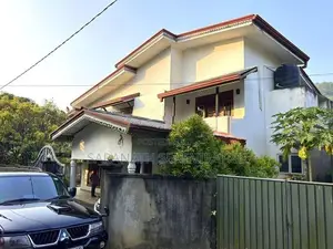2 Storied House in Meepe - Homagama Only 600 meters to High-level Rd