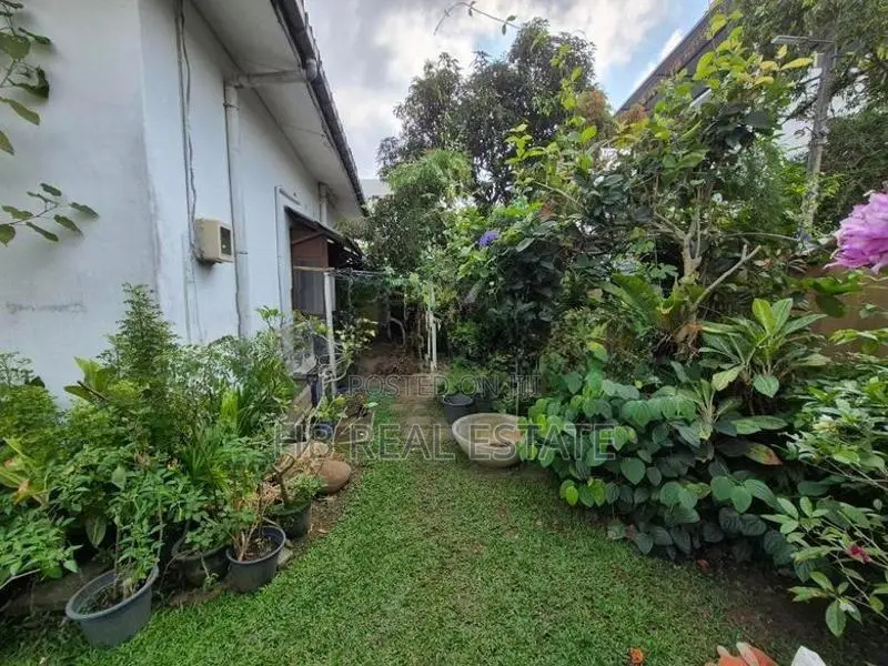 Land with House for Sale in Rajagiriya