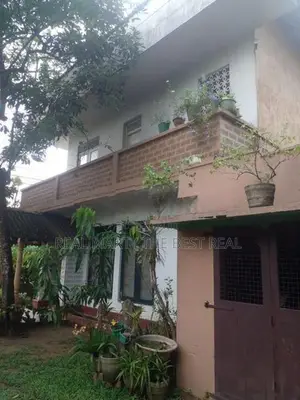 Kaduwela : 4BR (29.5P) House for Sale facing 143 Bus Rute