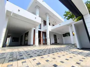 3 Storey House for Sale in Pelawaththa Pothuthwarawa Road