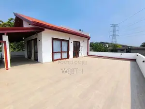 3 Storey House for Sale in Pelawaththa Pothuthwarawa Road