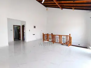 3 Storey House for Sale in Pelawaththa Pothuthwarawa Road