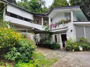 Architecturally Designed Bungalow in Aniwatte, Kandy