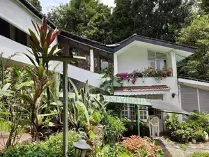 Architecturally Designed Bungalow in Aniwatte, Kandy