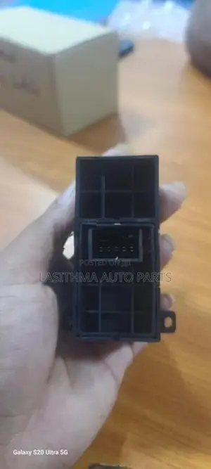Vezel Door Switch