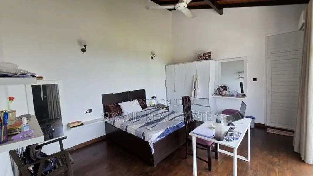 Brand New House for Sale in Thalawathugoda