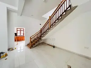 Brand New Luxury House Sale Athurugiriya