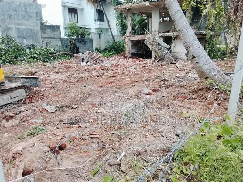 Bare Land Nugegoda