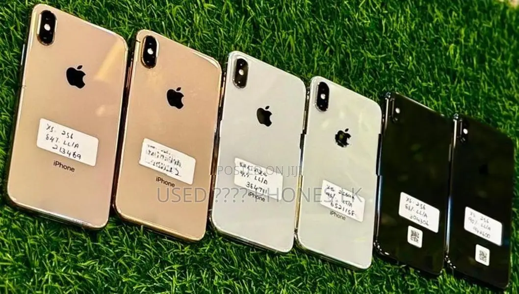 Apple iPhone XS 256GB (Used)