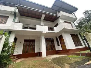 House In Nugegoda With Condominium Deeds - Twin 3 Bed Each