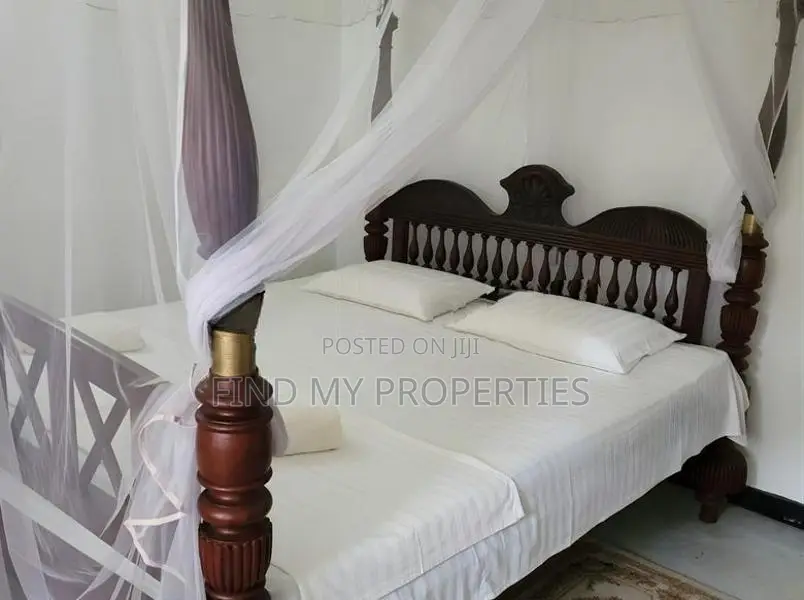 Villa for Sale in Hikkaduwa