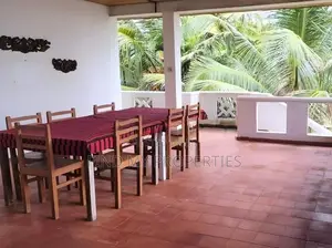 Villa for Sale in Hikkaduwa