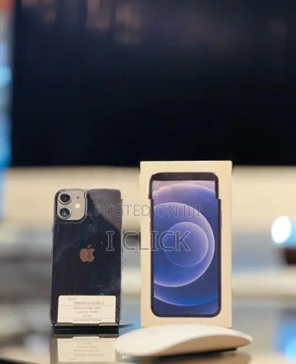 Apple iPhone 12 128GB (Used)