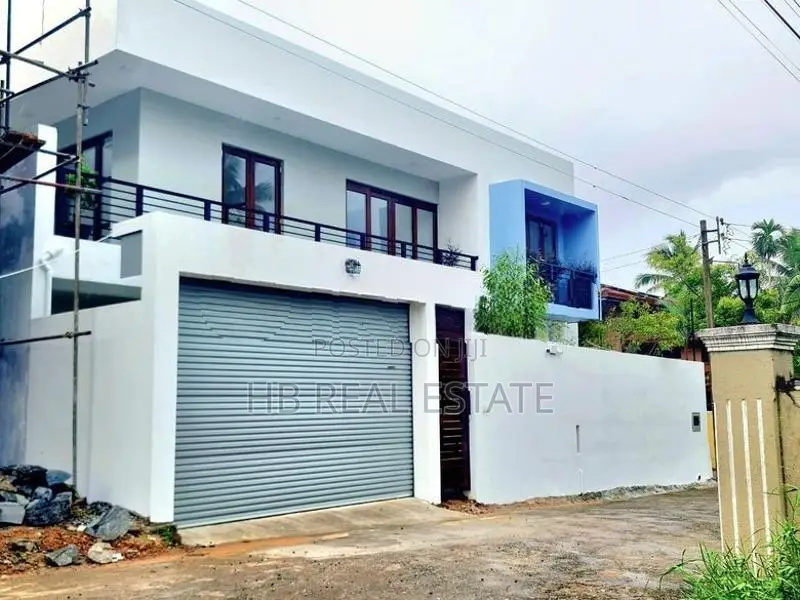 Newly Build Luxury Three Storey House for Sale - Kottawa