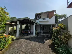Almost Brand New Two Storey House for Sale Battaramulla