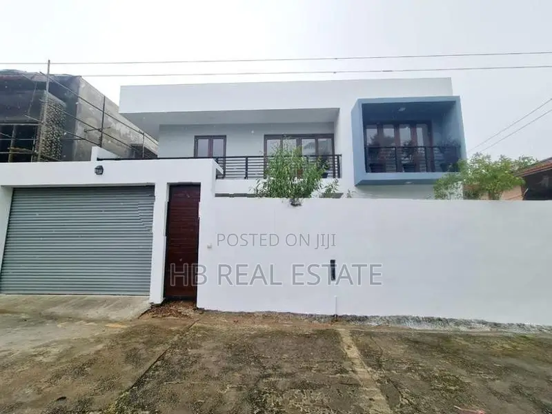 Newly Build Luxury Three Storey House for Sale - Kottawa