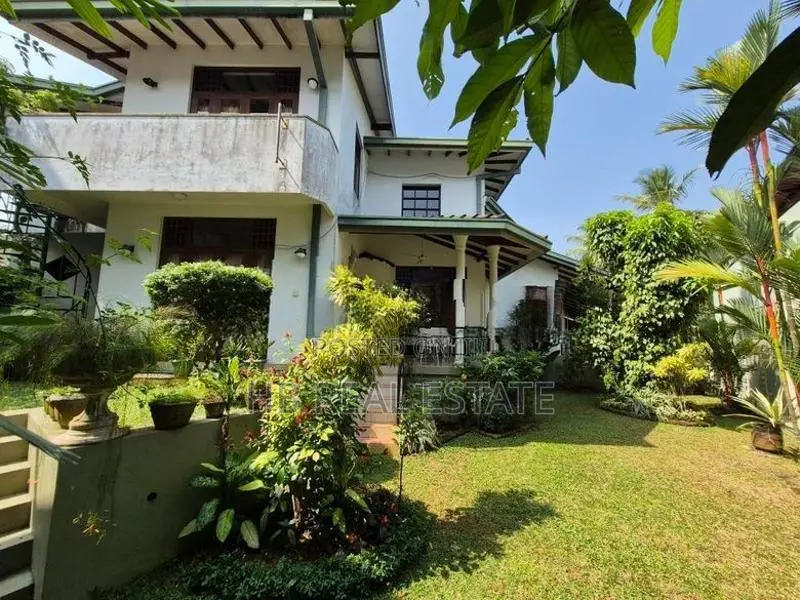 Almost Brand New Two Storey House for Sale Battaramulla