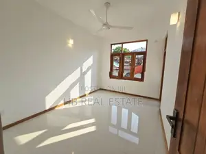 Modern Designed Three Storey House for Sale Battaramulla