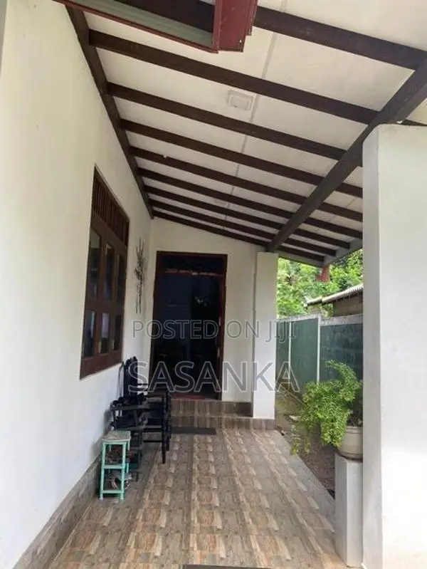 Piliyandala Madapatha Modern Luxury House For Sale