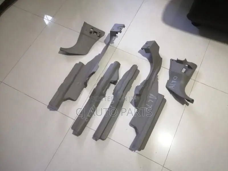 Suzuki Alto HA24 Foot Step Set