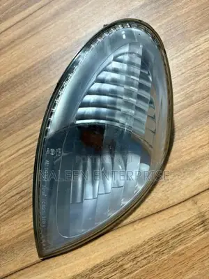 Nissan N16 Right Side Signal Light