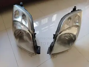 Toyota Vitz KSP90 Head Light Xenon Pre Face Lift