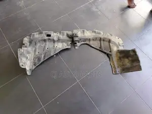 Toyota Vitz SCP10 Engine Under Guard