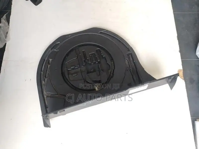 Toyota Vitz SCP10 Spare Wheel Cover