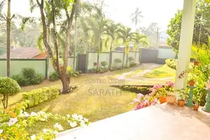 Spacious Garden with Luxury House Sale Talawatugoda