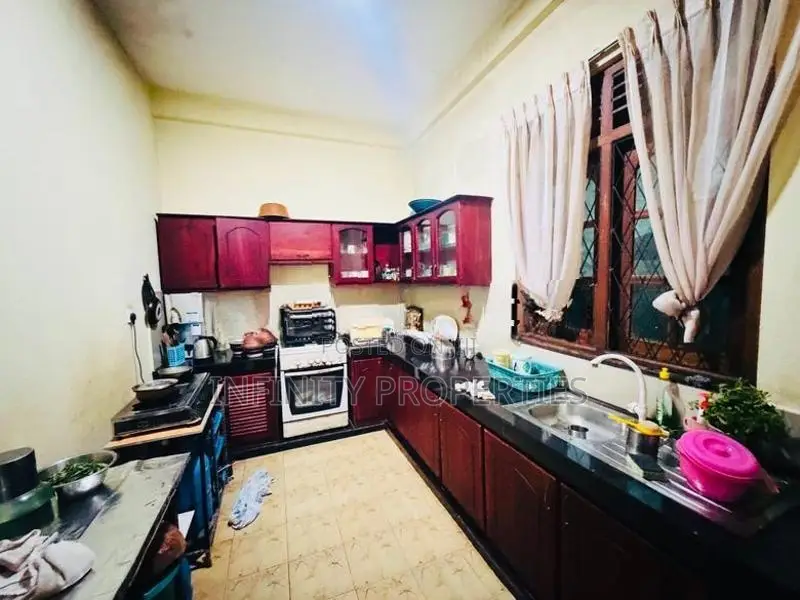 (AFA848) 02 Story House Sale At 400 m to piliyandala Town