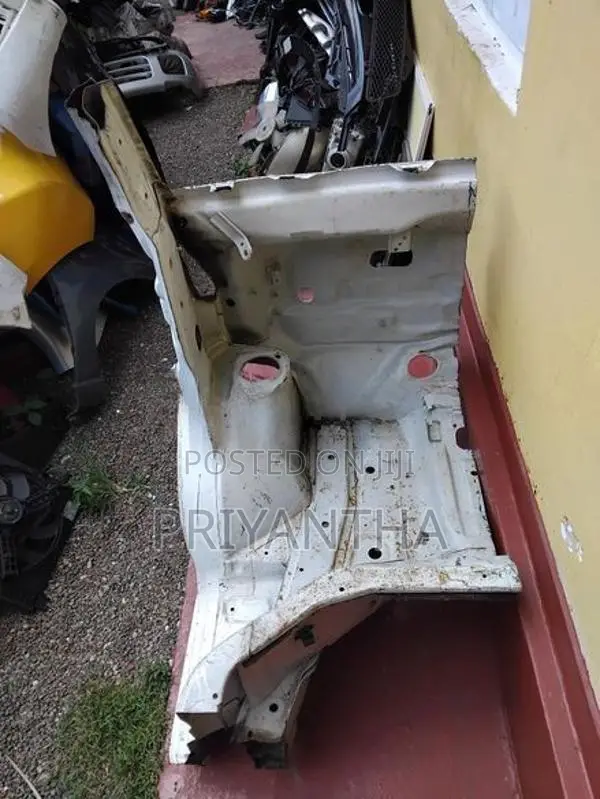 Suzuki Every Da17 Front Left Door Post