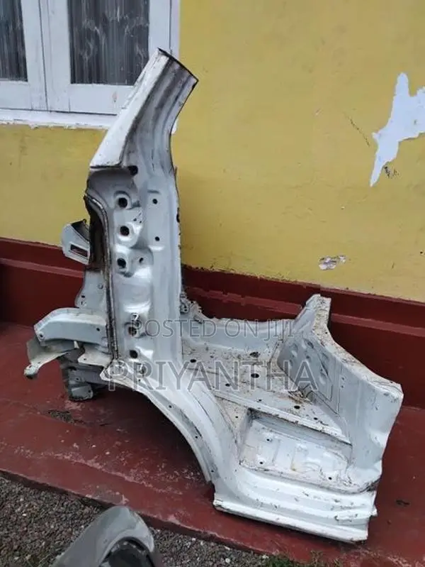 Suzuki Every Da17 Front Left Door Post