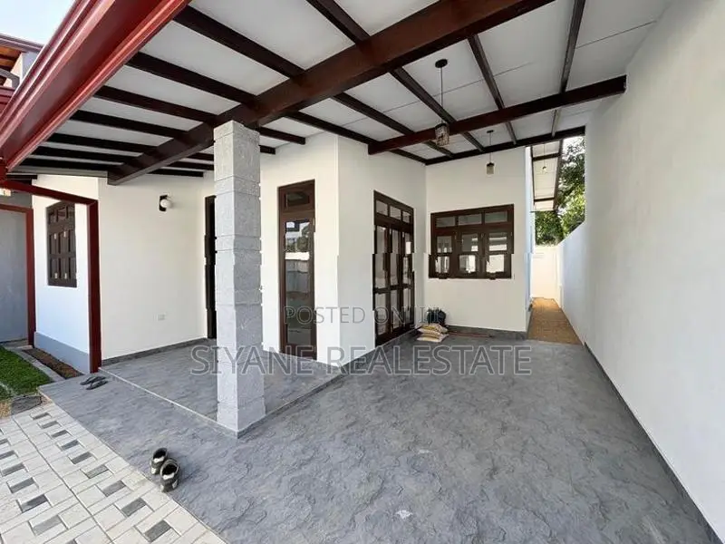 Brand New Single House for Sale in Athurugiriya