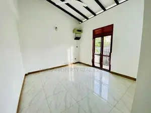 APS024 - Luxury House for Sale in Piliyandala