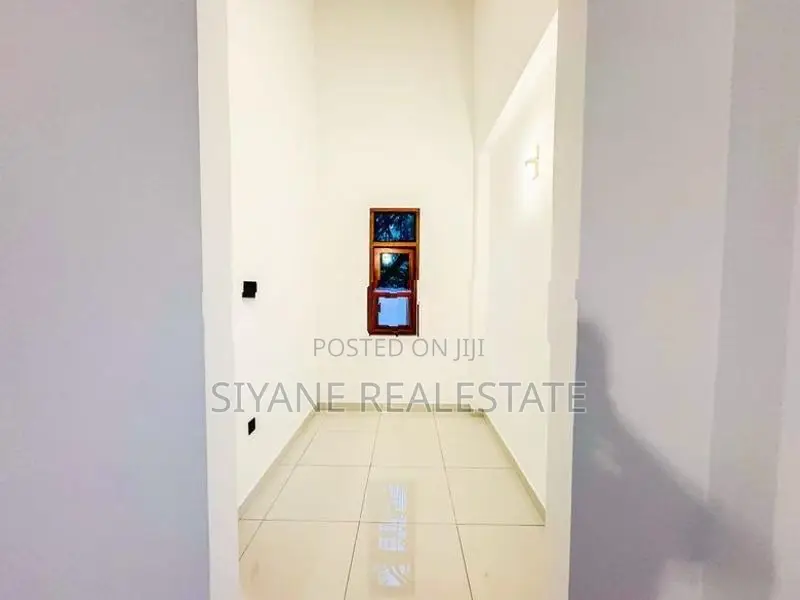 Brand New House for Sale in Athurugiriya
