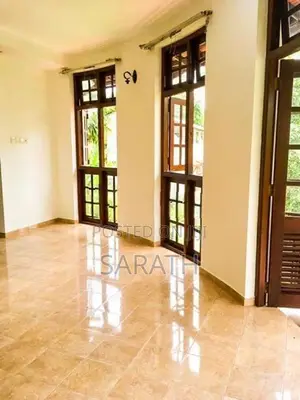 Spacious Garden with Luxury House Sale Talawatugoda