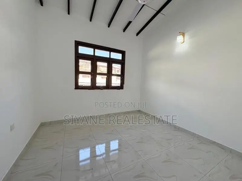 Brand New House For Sale In Athurugiriya