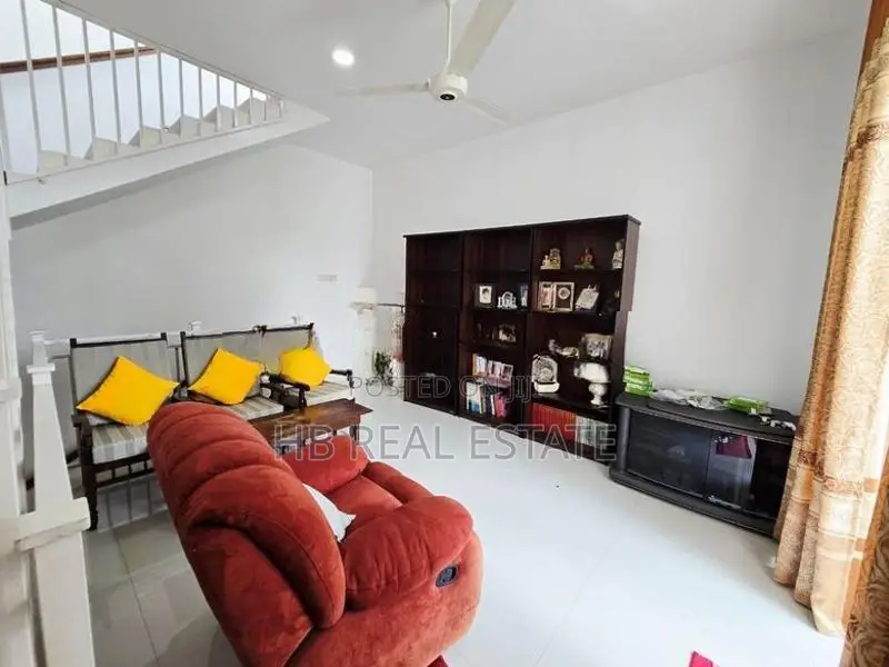 Brand New Luxury Three Storey House for Sale Pannipitiya