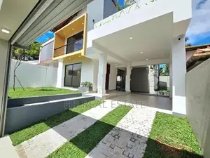 Modern Designed Luxury Two Storey House for Sale Makandana