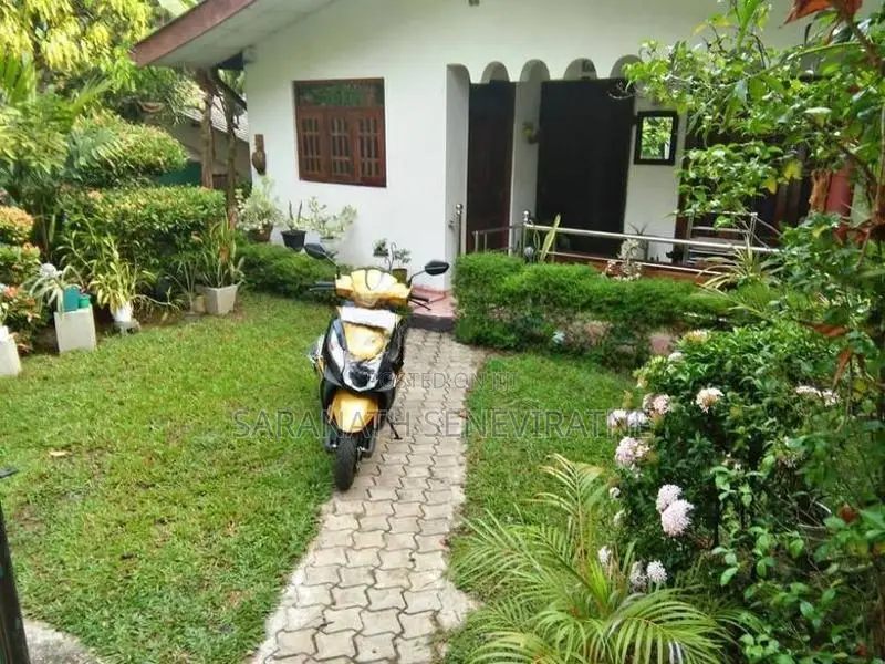 Single Storied House For Sale in Gamapaha District - Ganemulla