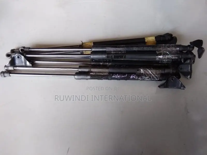 Toyota Vitz Ksp90 Dickey Door Shock Set