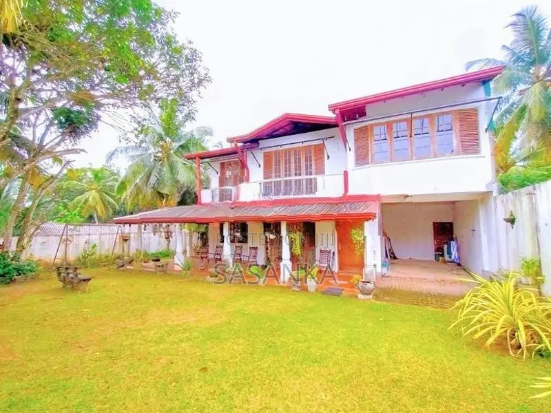 Homagama Three Storey Super Luxury House for Sale