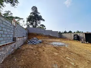 හෝමාගම, පිංකෙත පාරට මුහුණලා පිහිටි ඉඩමක් විකිණීමට ඇත. (ID : HMGA004S)