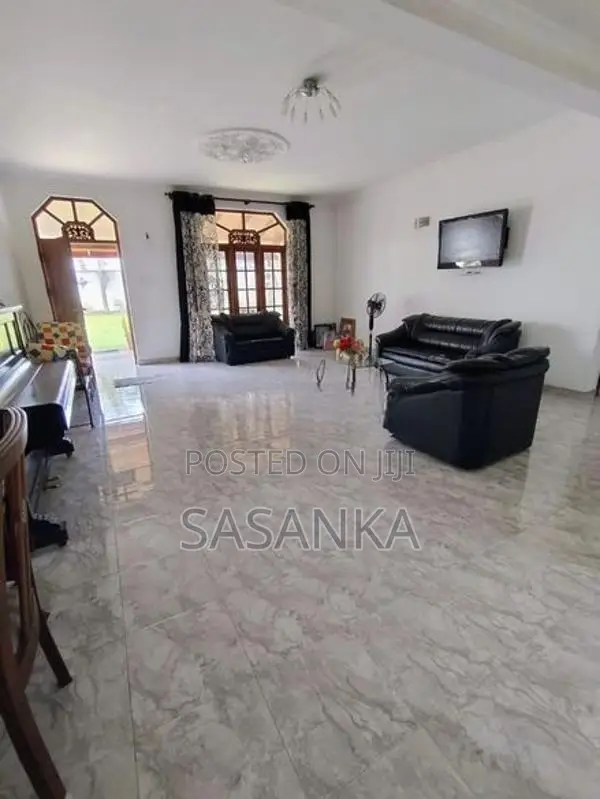 Homagama Three Storey Super Luxury House for Sale